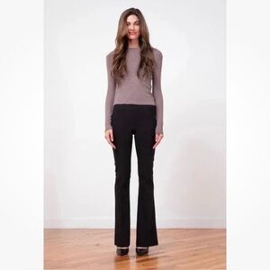 AVENUE MONTAIGNE Bellini Flare Pants Solid Black Pull-On Styling Classic Size 6